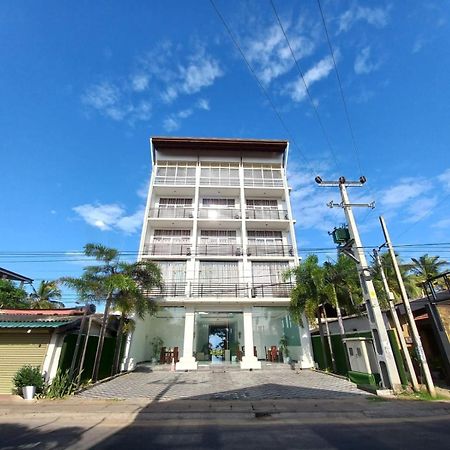 Beverly Beach Negombo Dış mekan fotoğraf